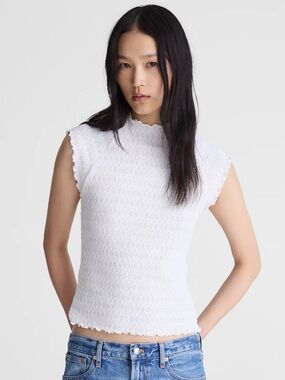 Madewell Cream Textured Ruffle-Trim Top Size M